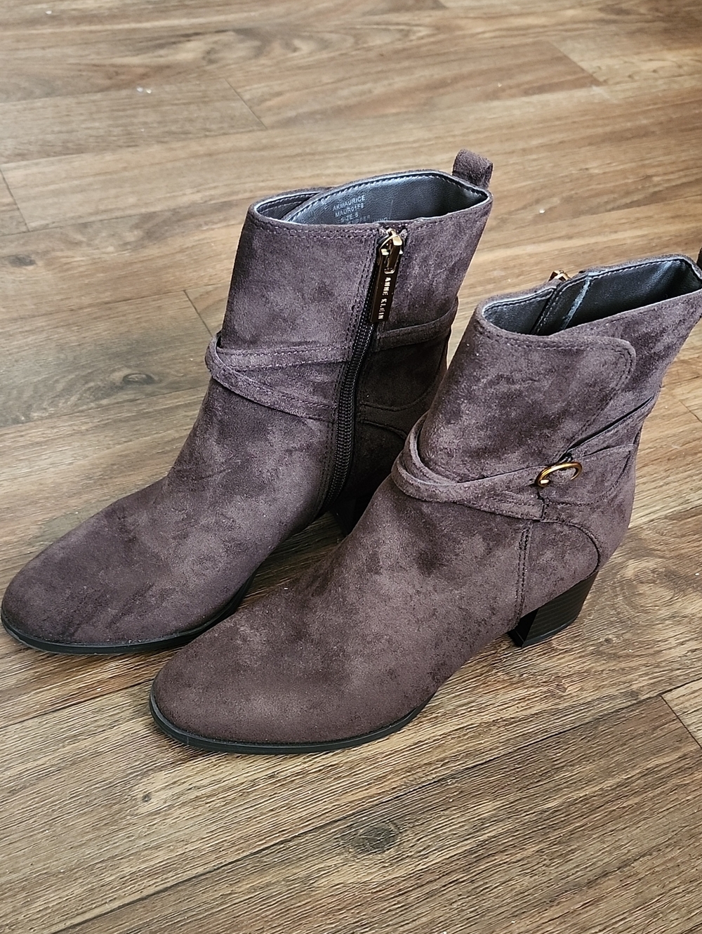 Anne Klein Maurice Brown Suede Buckle Accent Ankle Boots Sz 6 Fall Vibes